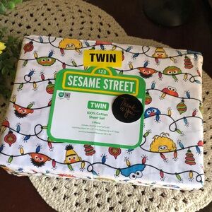 Sesame Street Colorful Christmas Holiday Twin Sheet Set